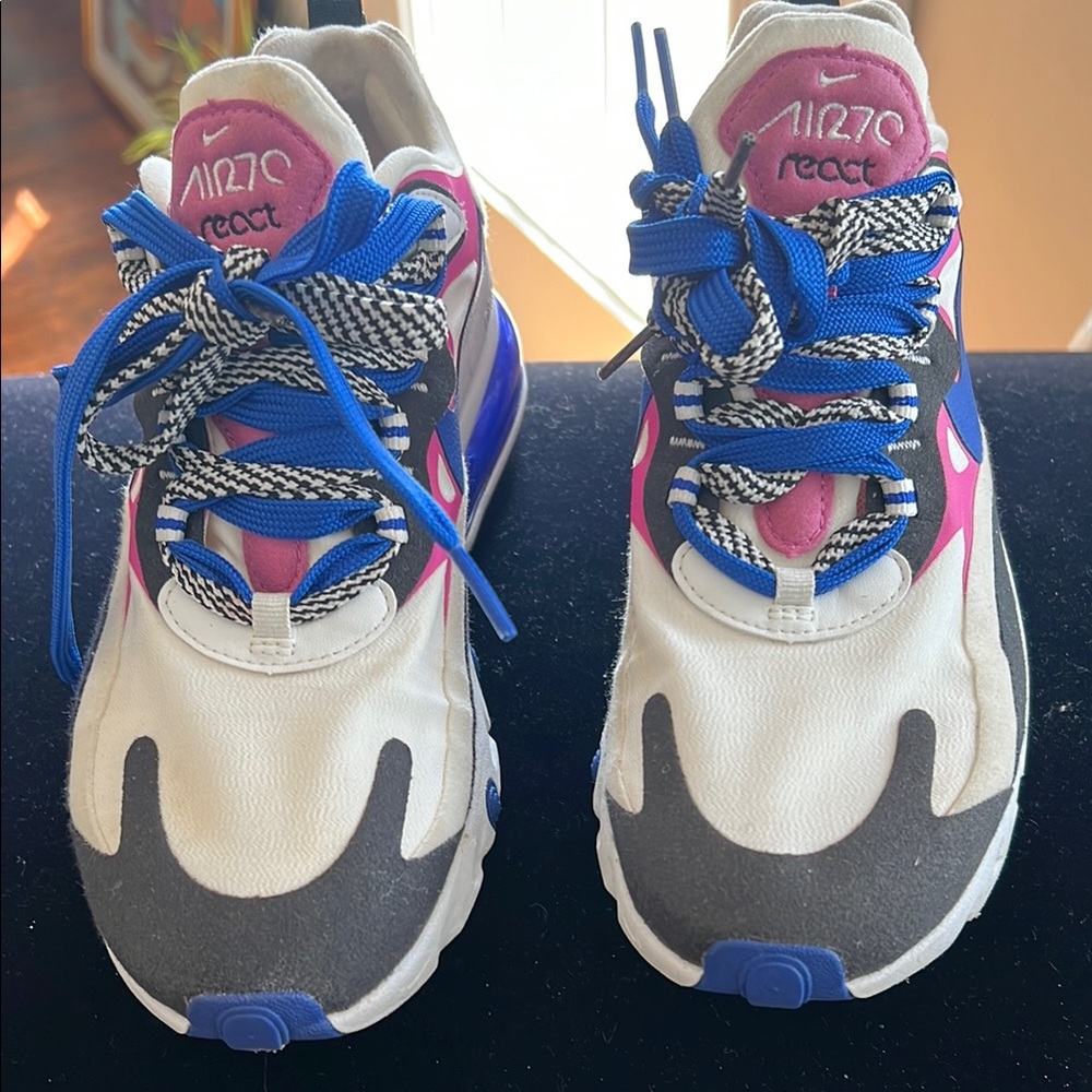 Nike White and Pink Sneakers for Everyday Comfort